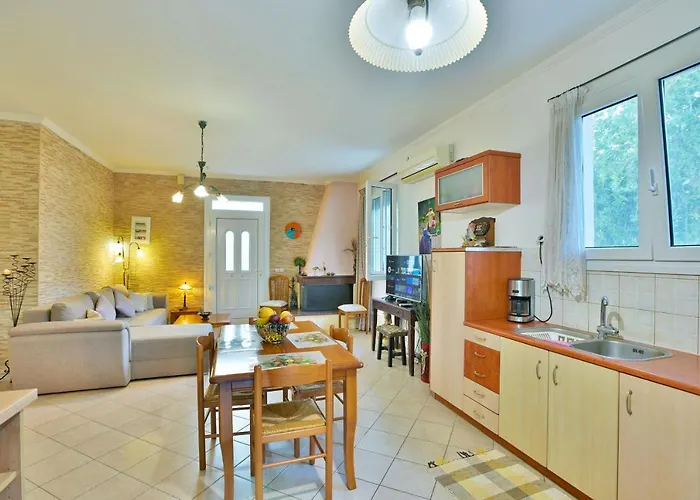 Drossos Garden House Holiday home