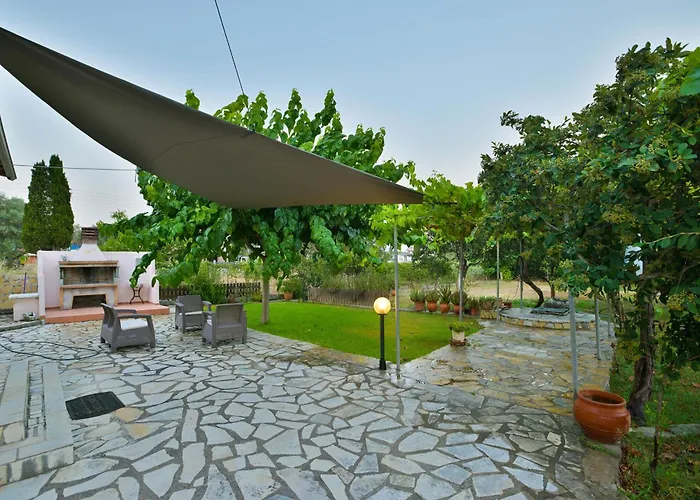 Drossos Garden House Holiday home *